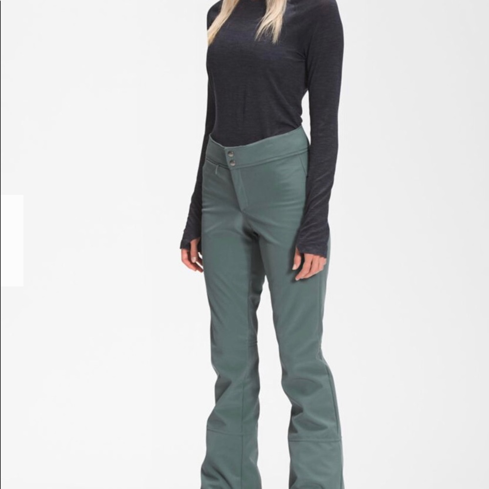 Women’s FERA Size 4 Insulated Snowboard Pants